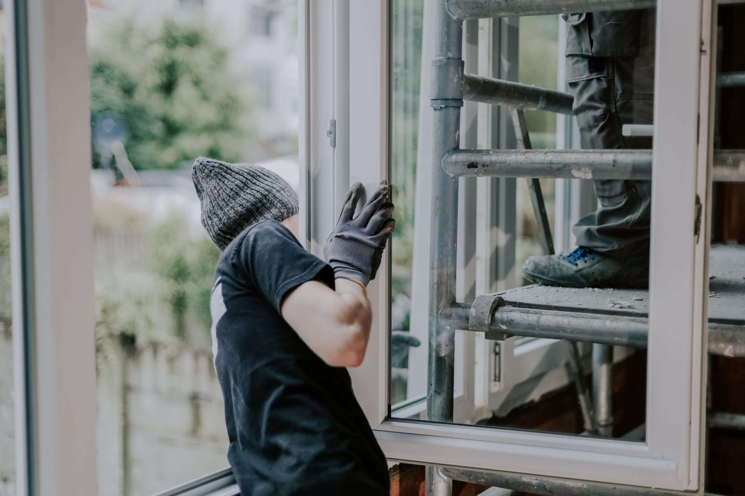 Shine Bright: Expert Window Repair Birmingham